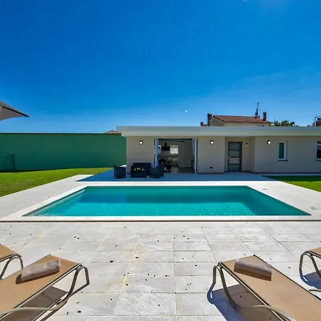 Monte Vernal Βίλα *