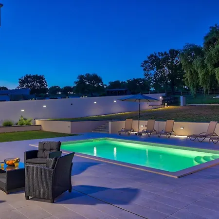 Вилла Monte Vernal