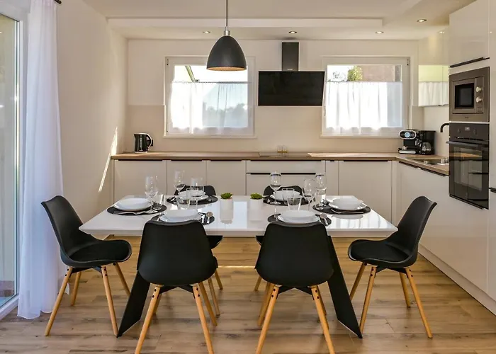 וילה Monte Vernal פולה