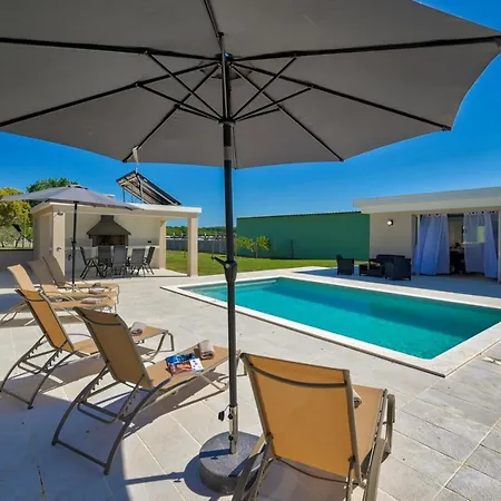 Monte Vernal * 풀라